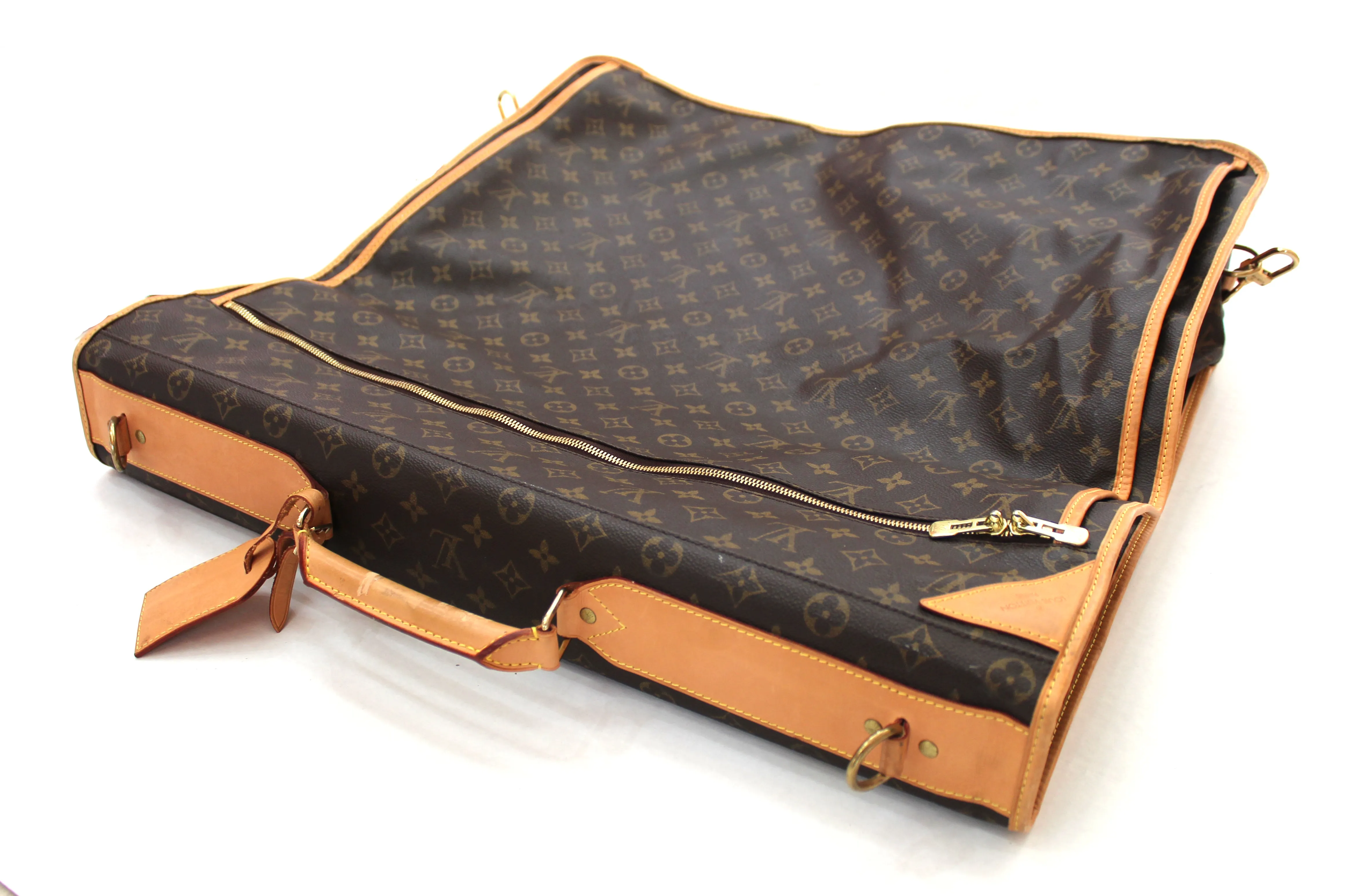 Authentic Louis Vuitton Garment Luggage Brown Monogram Canvas and Leather Weekend/Travel Bag