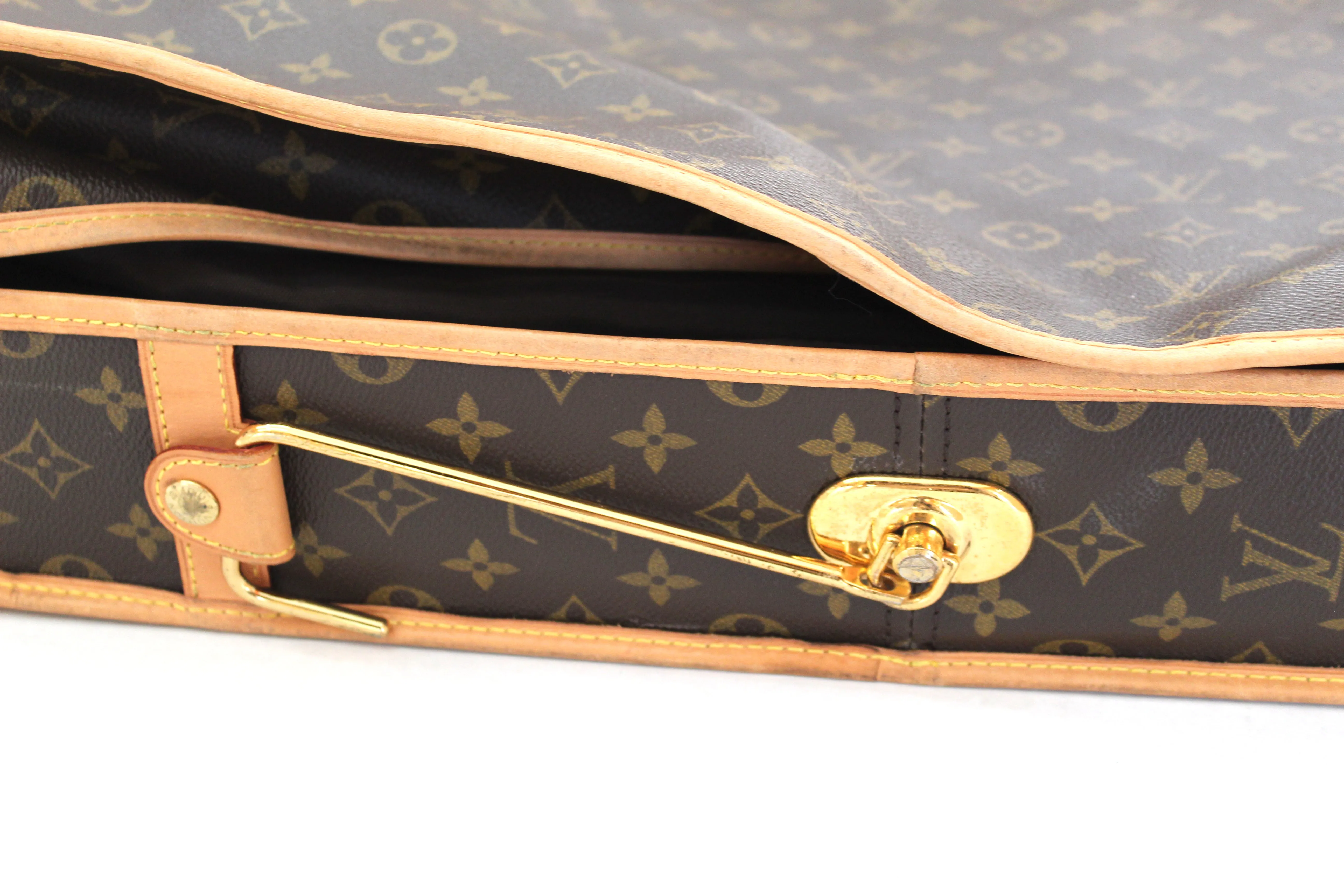 Authentic Louis Vuitton Garment Luggage Brown Monogram Canvas and Leather Weekend/Travel Bag