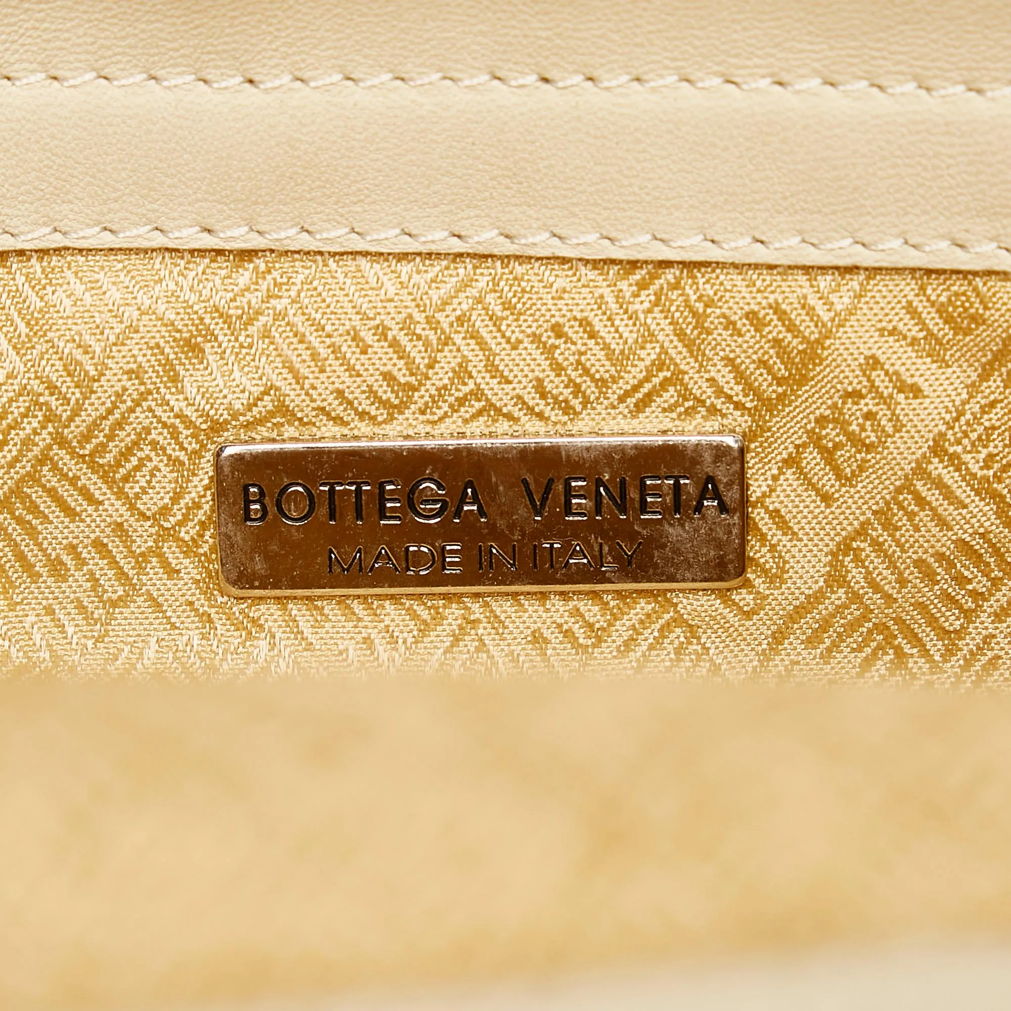 Bottega Veneta Intrecciato Leather Clutch Bag (SHG-29056)