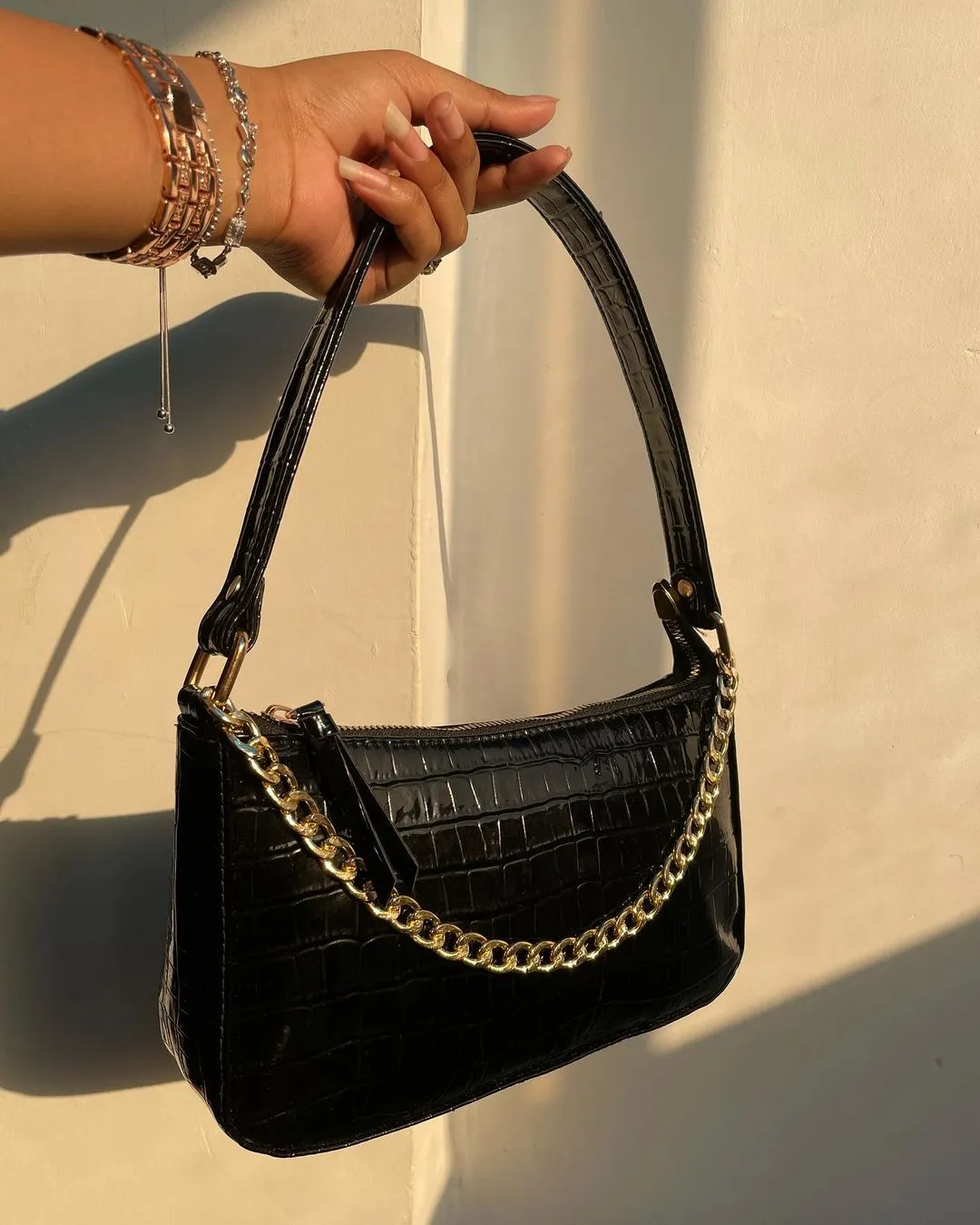 CHAIN BAGUETTE BAG