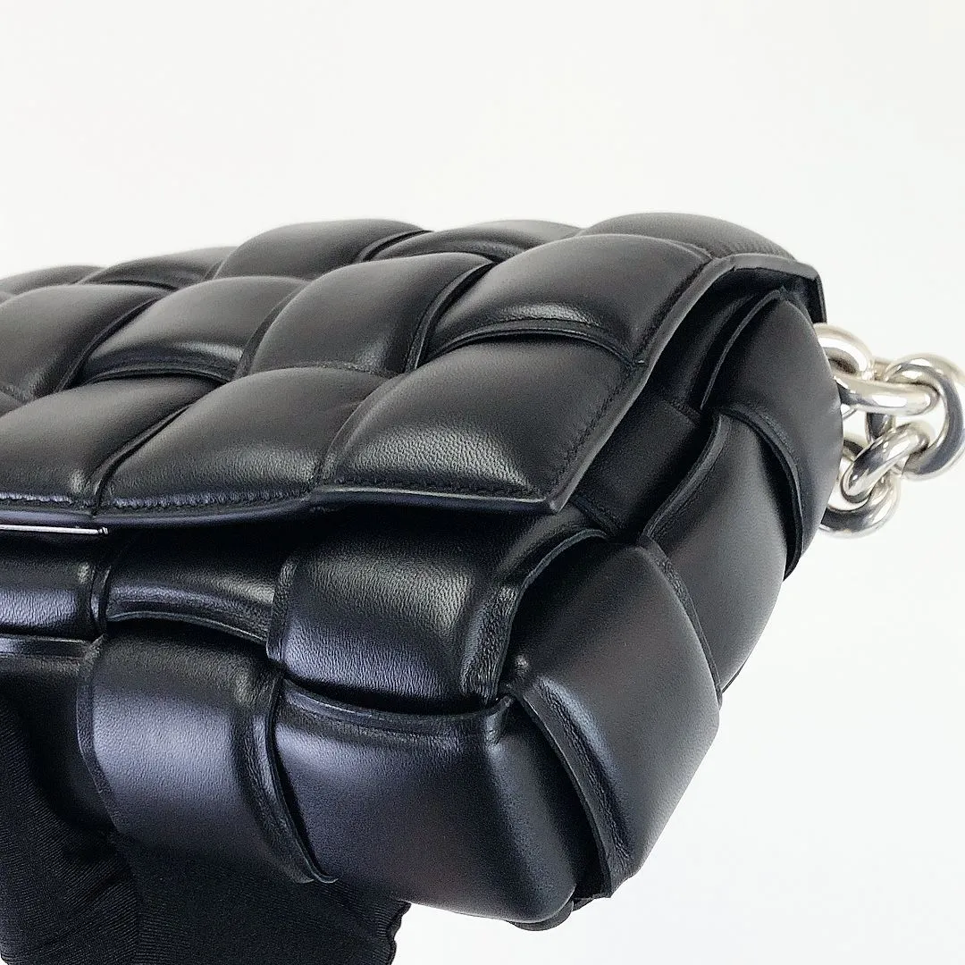 Chain Cassette Bag Leather Black SHW