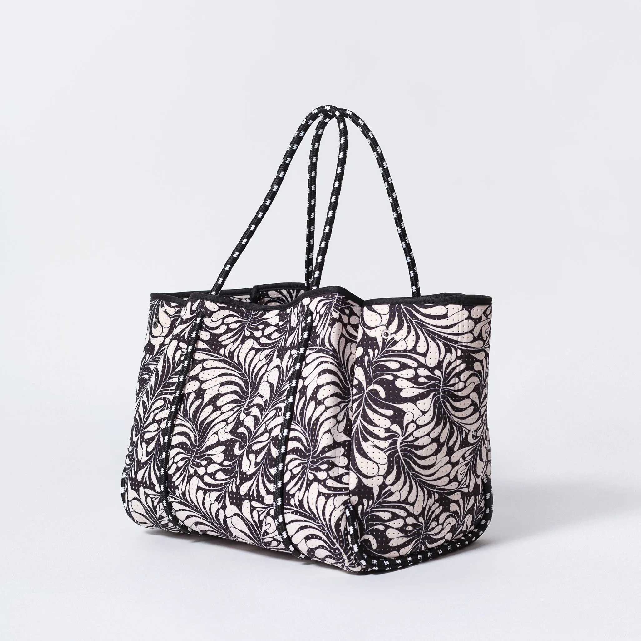 EVERYDAY TOTE PALM DREAMS BLACK