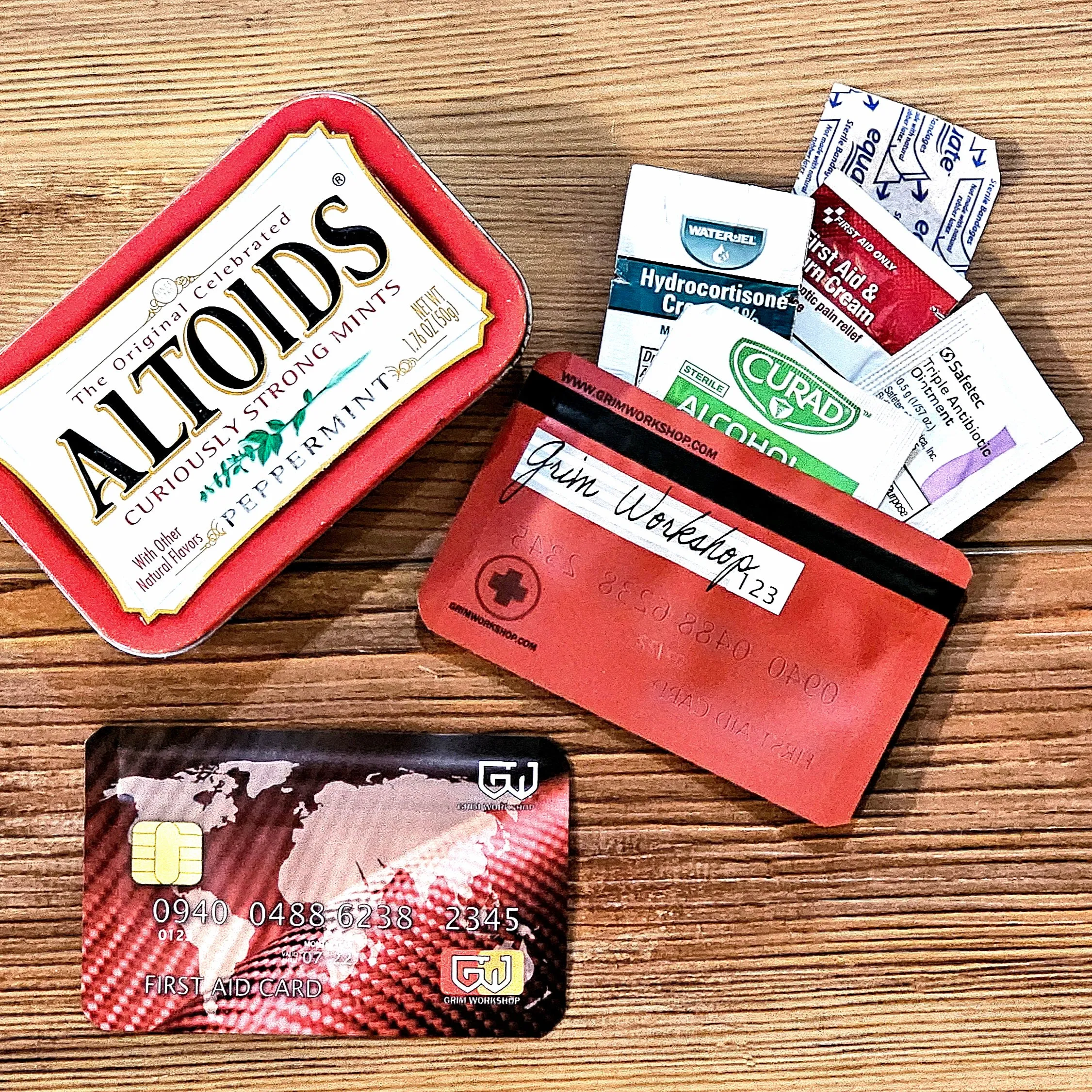 First Aid Stash Card: Credit Card Size Waterproof EDC Wallet Pouch