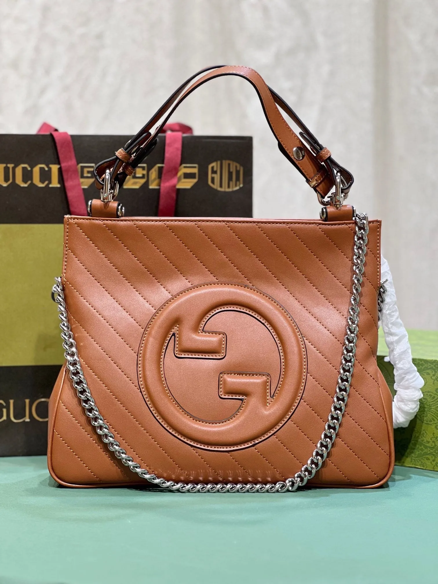 GC583 Gucci Blondie Medium Tote Bag / 13.6x16.1x3.1inch