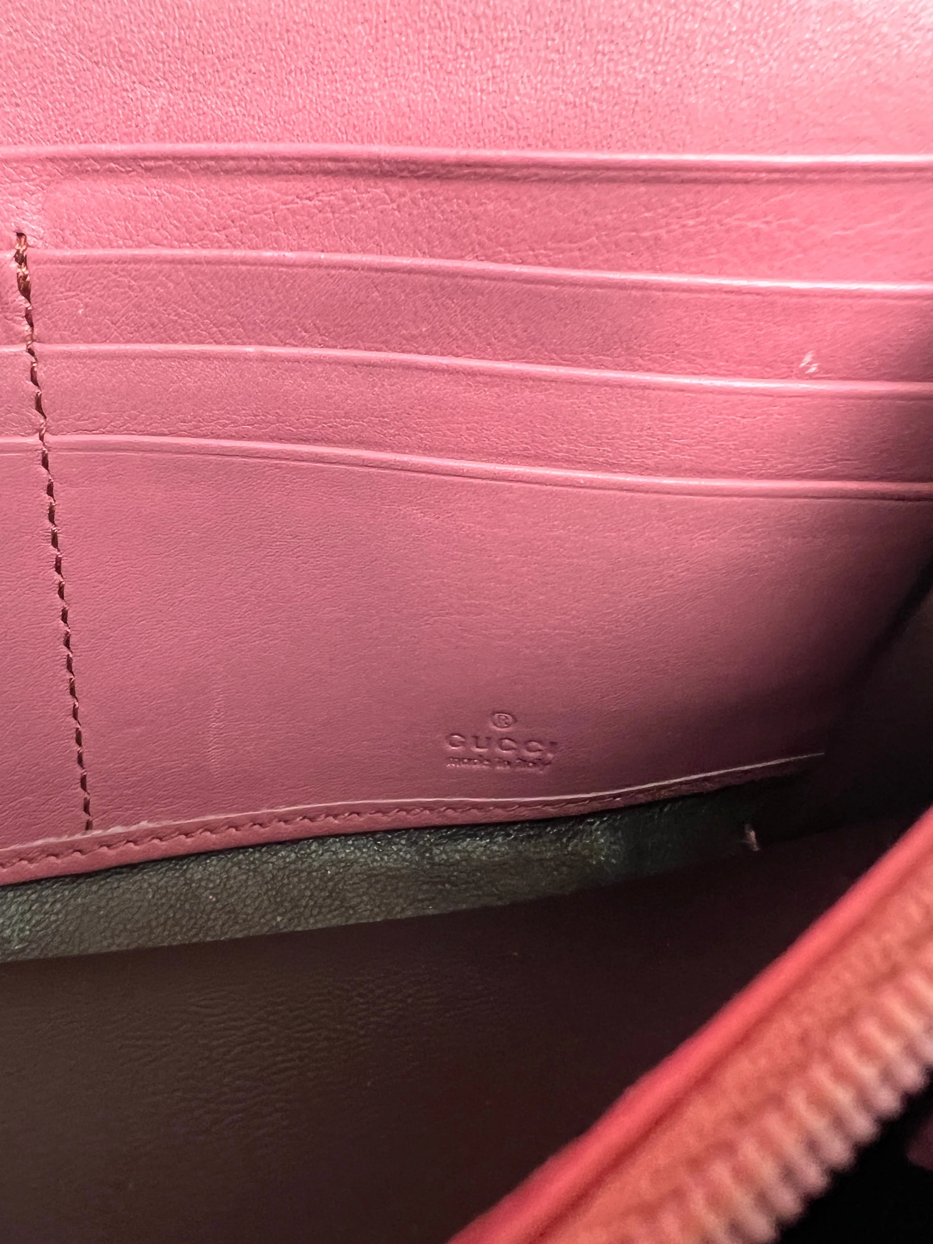 Gucci Microguccissima Sukey Continental Wallet Vintage Rose