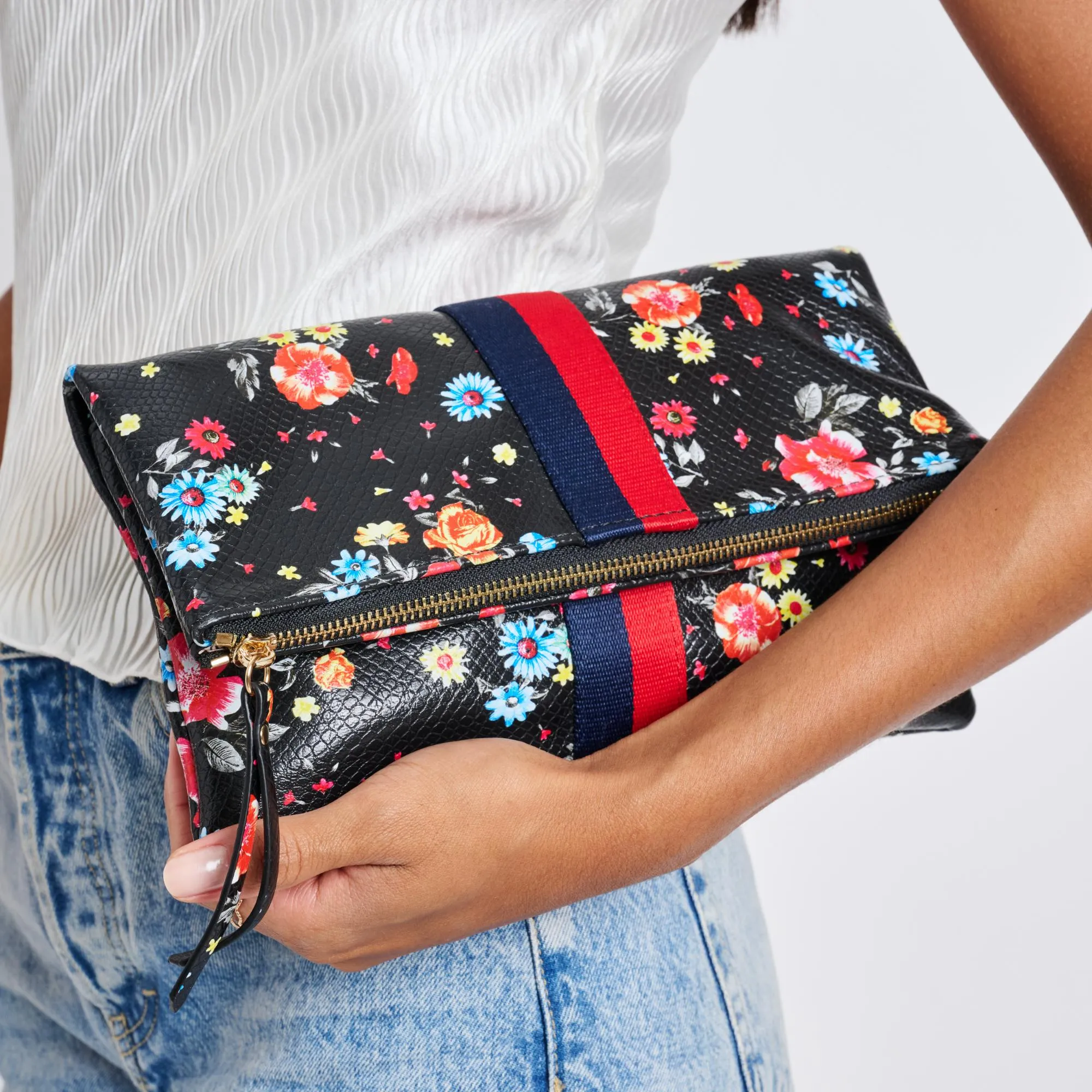 Jules Print Clutch