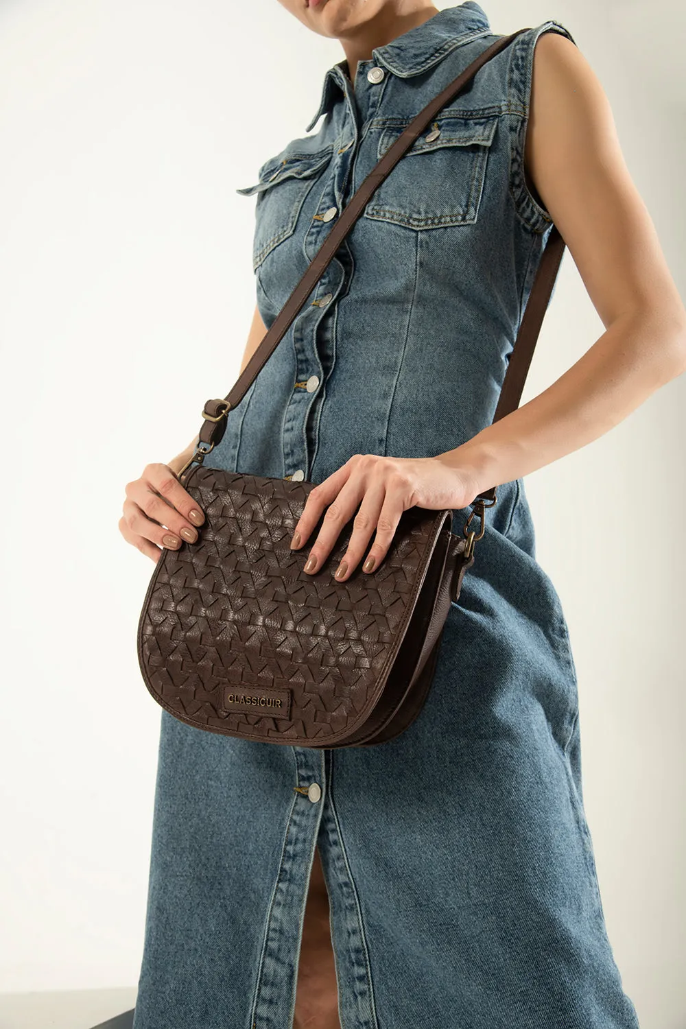 Nantes Cross Weave  Crossbody Bag