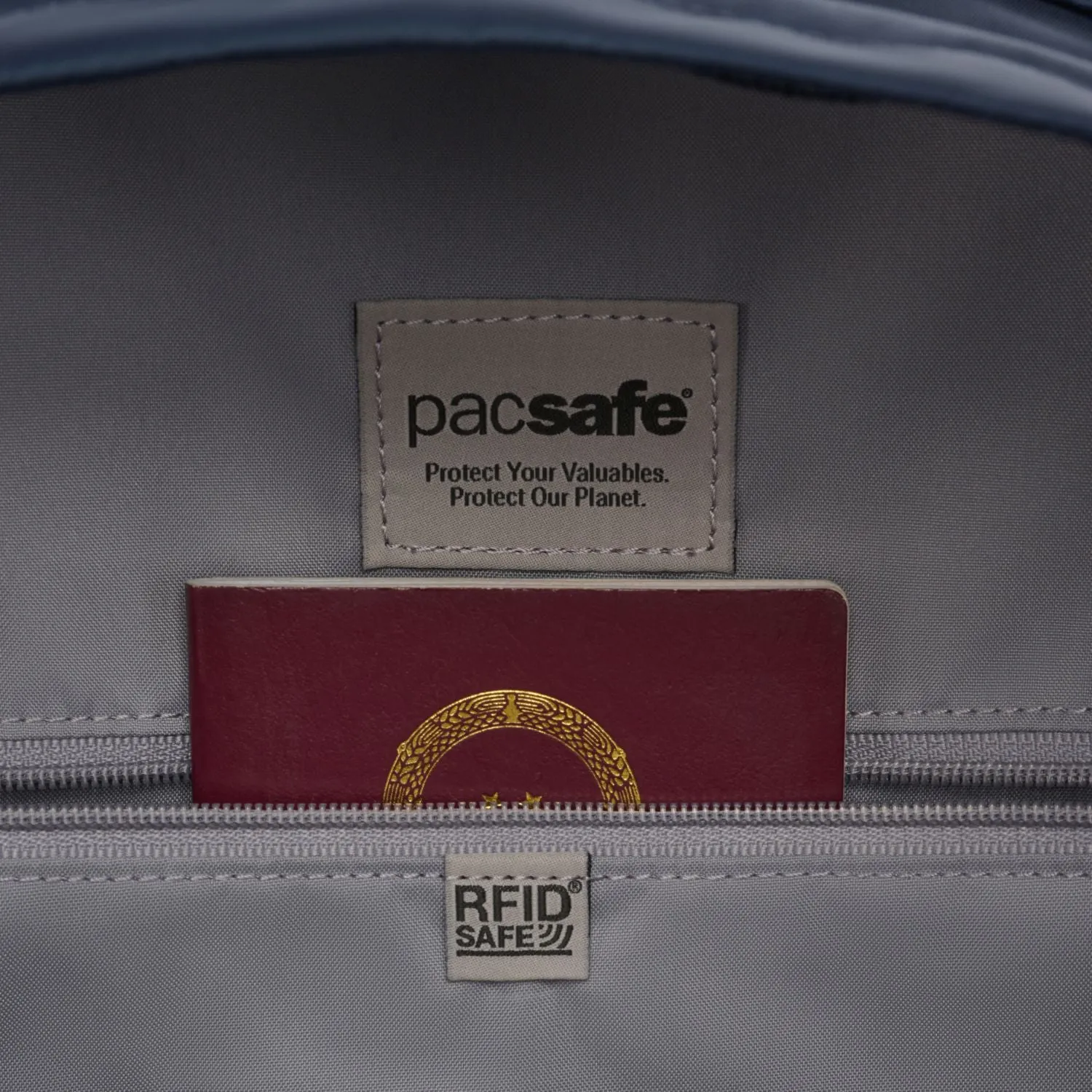 Pacsafe W Backpack 10L