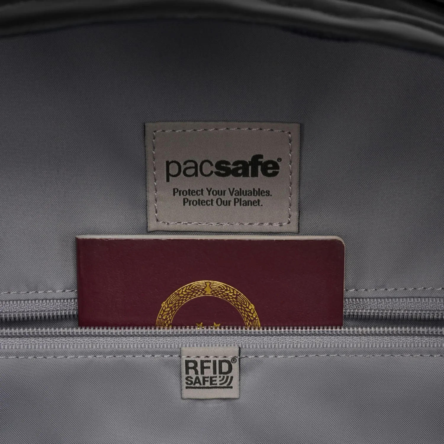 Pacsafe W Backpack 10L