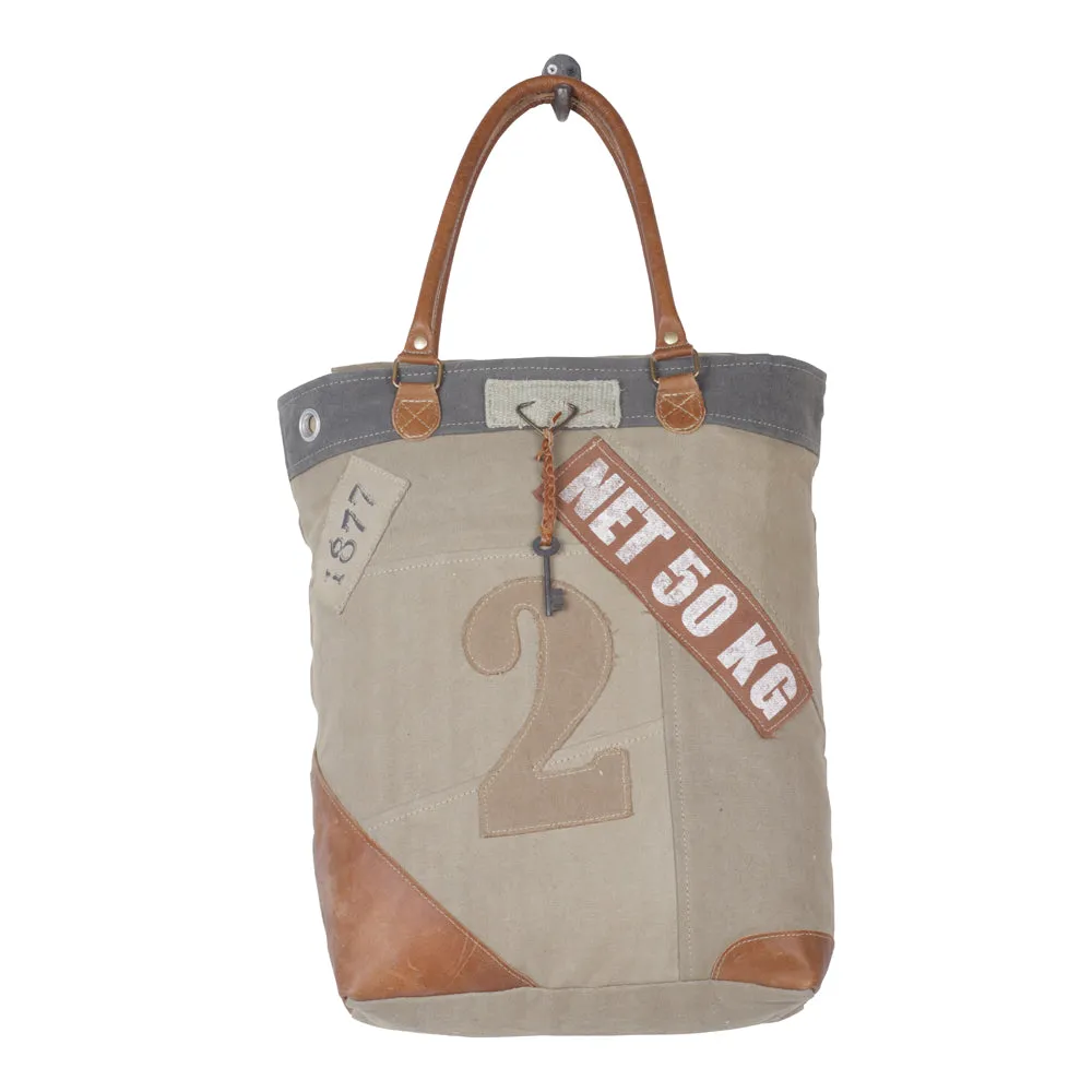 Quirky hues Tote Bag