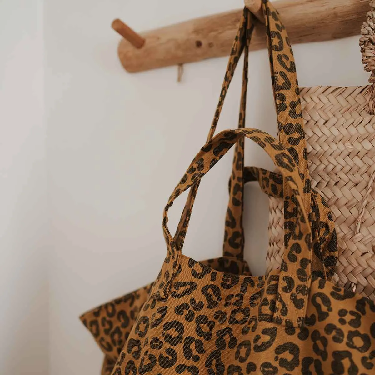 Rose in April Elisa Bag Leopard Caramel