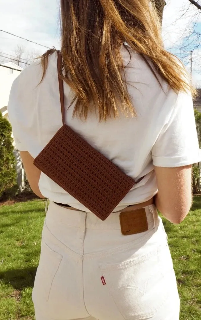 The Playa Woven Crossbody Purse - Cognac