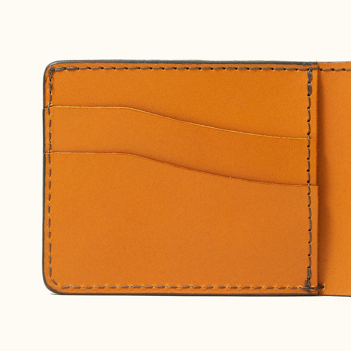 Utility Bifold - Saddle Tan